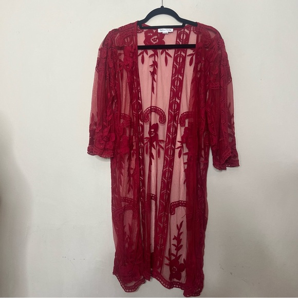 Streetwear Society Other - Red Lace Cover